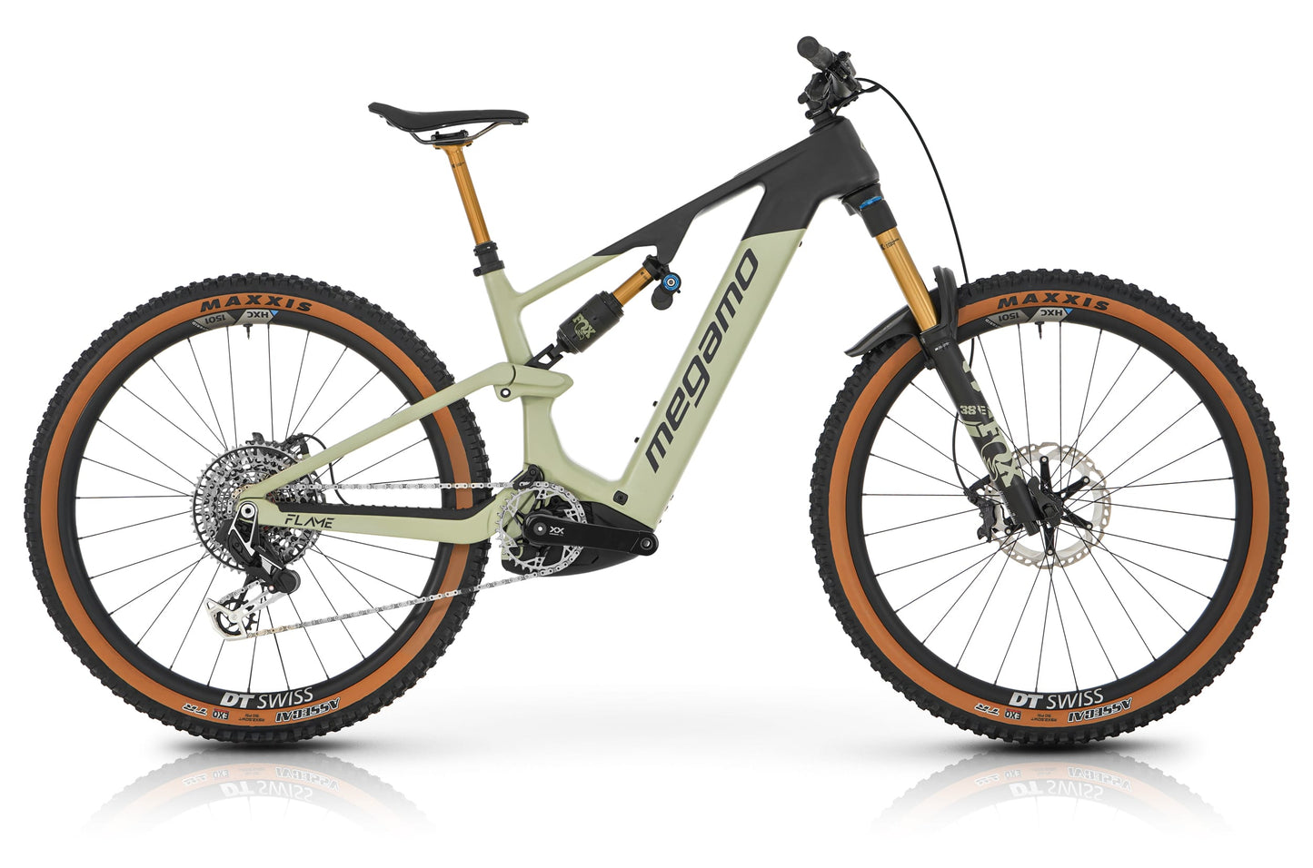 Megamo FLAME CRB 01 Race 2026