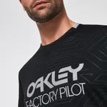 Oakley Pipeline Trail Tee